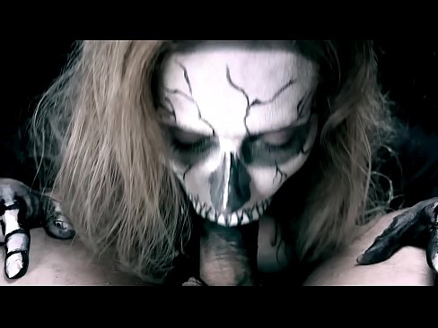 ❤️ Demon djevojka siše kurac svojim crnim ustima i guta spermu. ❤️❌ Jebanje na hr.porngifmag-com.ru ❌️❤
